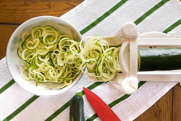 Recipe: Zucchini “Zoodles” with Sun-Dried Tomato Pesto