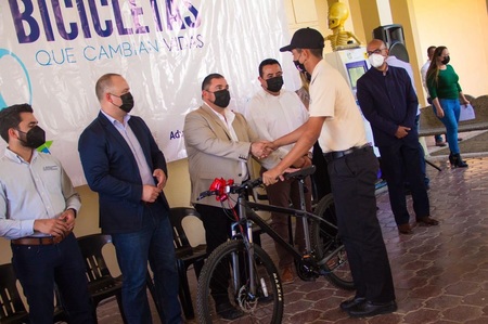 Mayor Of Montemorelos At Community Meeting 450X